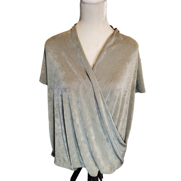 Chico's Travelers  Faux Wrap Style Cross over  Strech top sz 3 /XL Petite - Picture 1 of 5